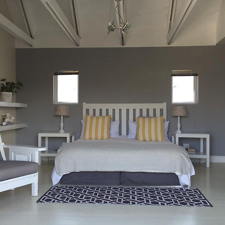 Sea Breeze Beach House Plettenberg Bay Exterior foto