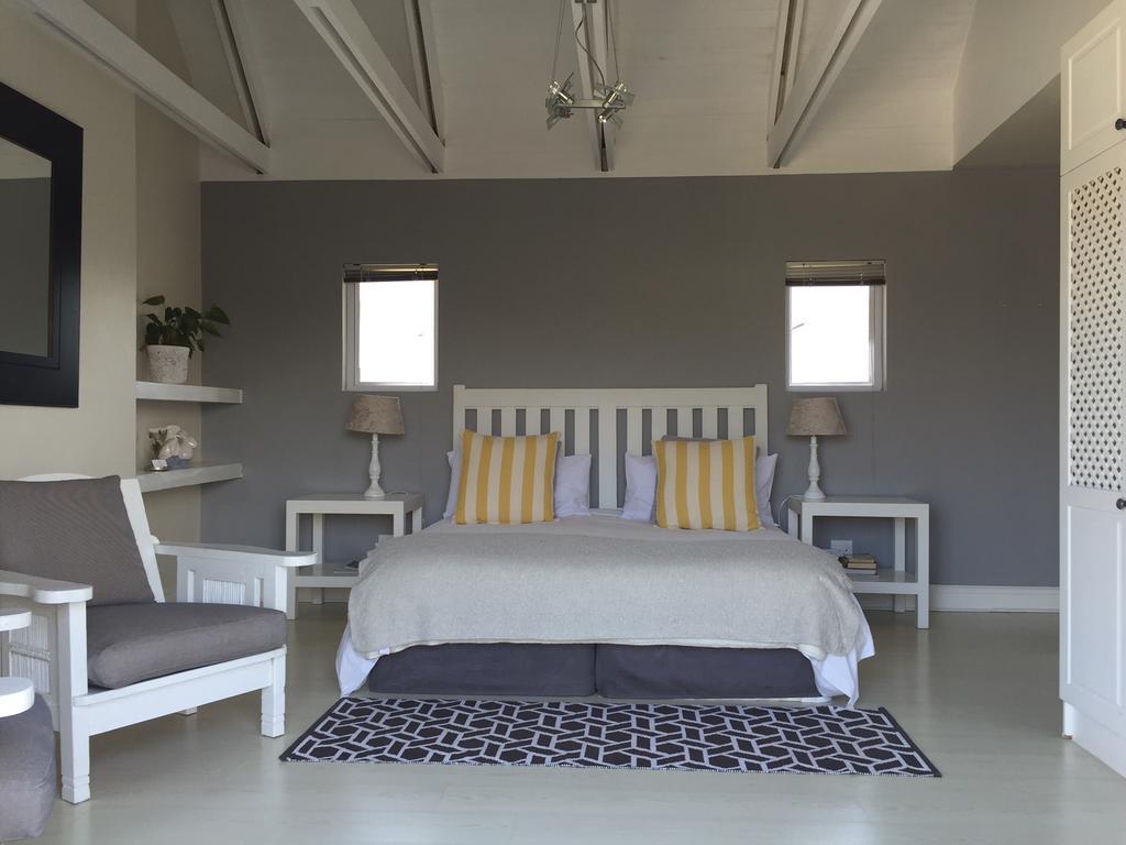Sea Breeze Beach House Plettenberg Bay Exterior foto