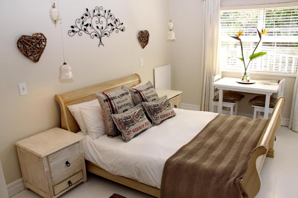 Sea Breeze Beach House Plettenberg Bay Habitación foto